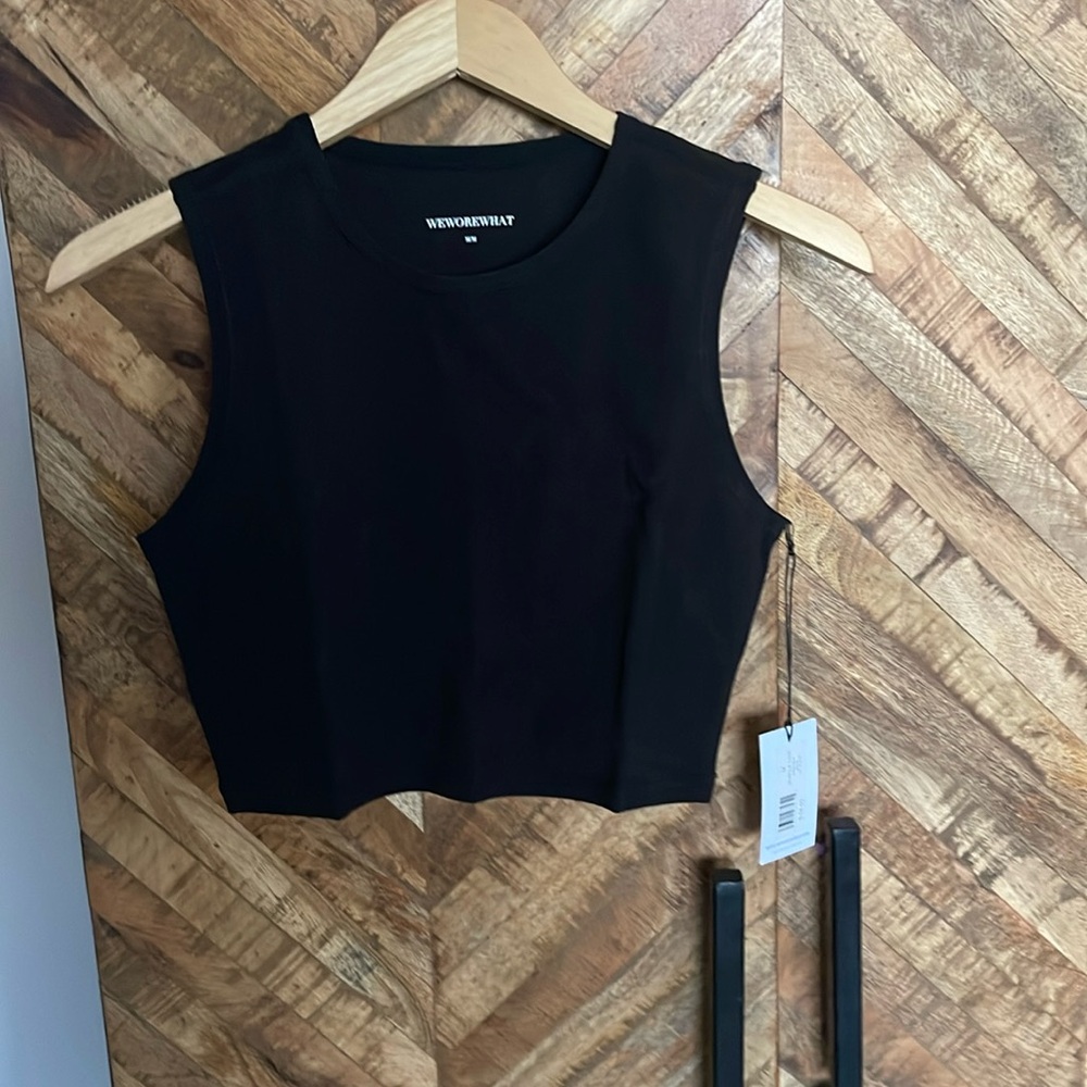 We Wore What muscle tank REVOLVE Wm medium blk NWT Thick quality 💕